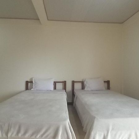 Benedict Guesthouse By Mori Hospitality Labuan Bajo Bagian luar foto