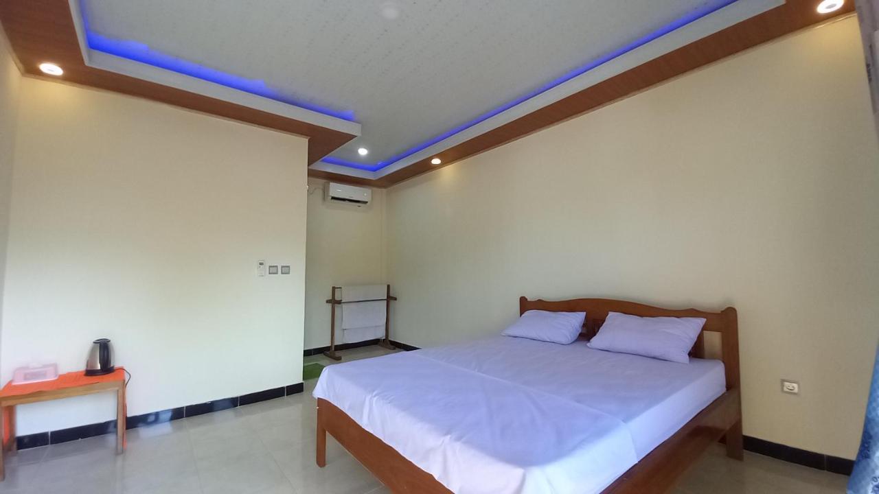 Benedict Guesthouse By Mori Hospitality Labuan Bajo Bagian luar foto