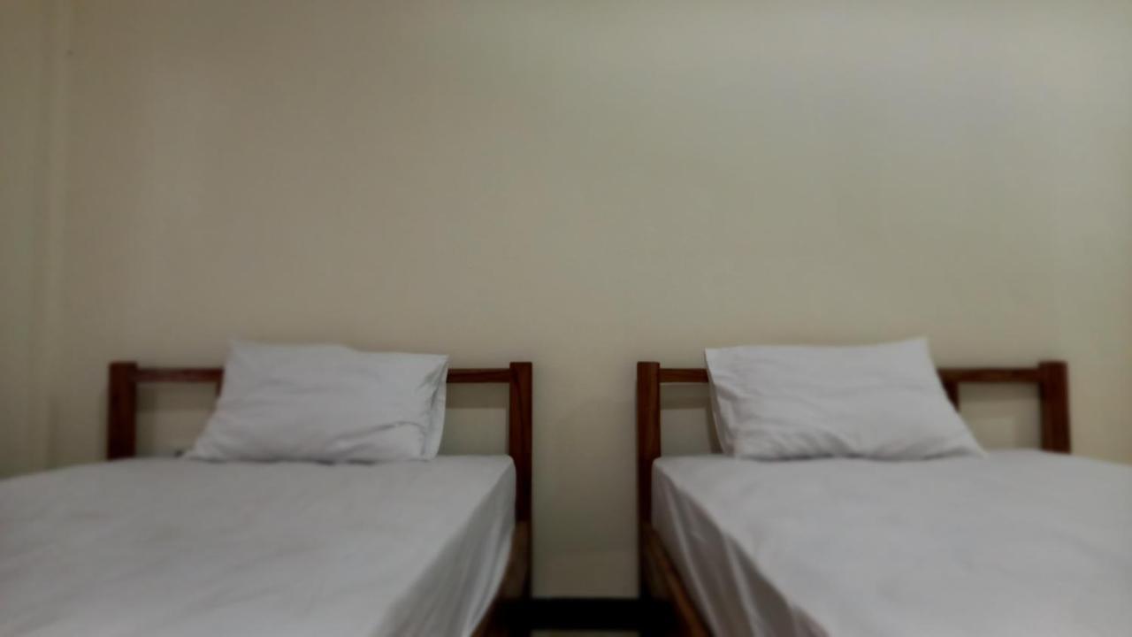 Benedict Guesthouse By Mori Hospitality Labuan Bajo Bagian luar foto
