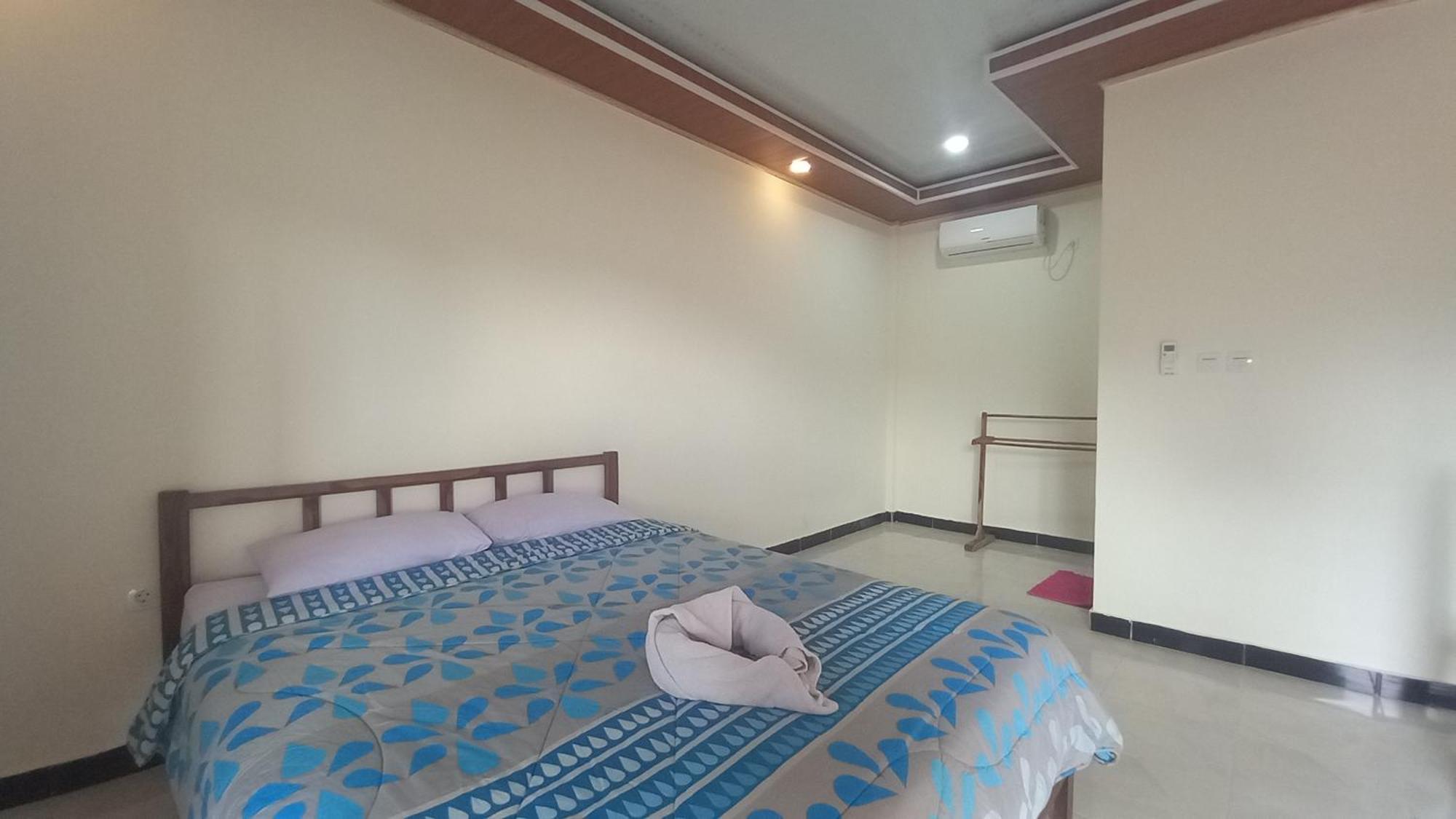 Benedict Guesthouse By Mori Hospitality Labuan Bajo Bagian luar foto